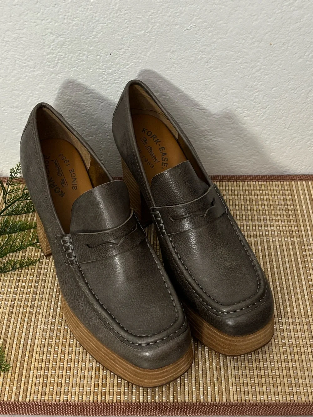 Kork Ease Woman Slip On Loafer Pumps Size: 8.5M
